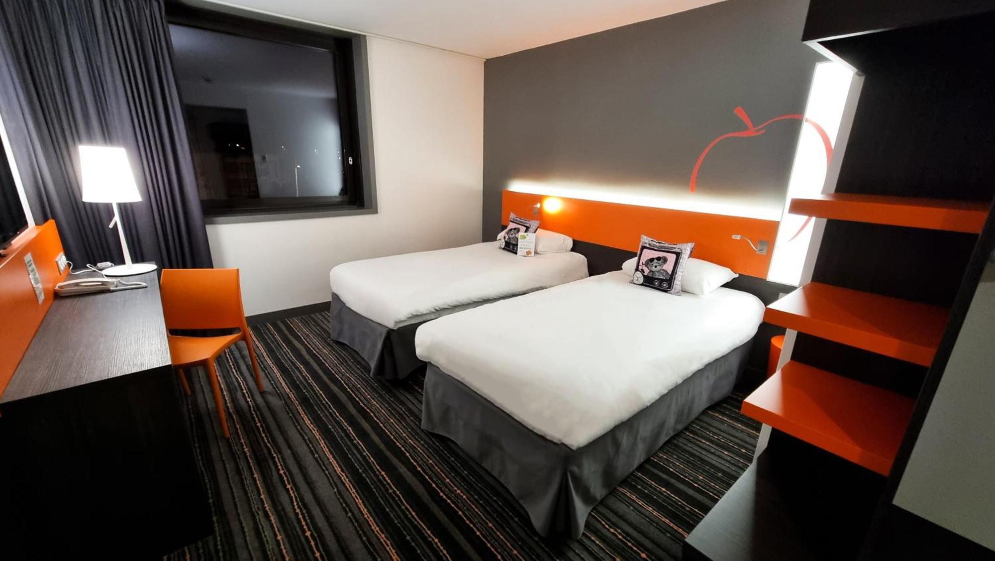 Hotel Ibis Styles Caen Centre Gare Exteriér fotografie